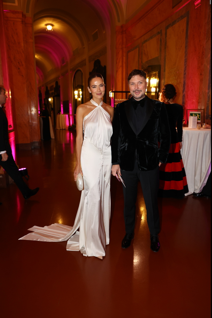 FOTO: Andrea Bezděková po boku fešného muže.