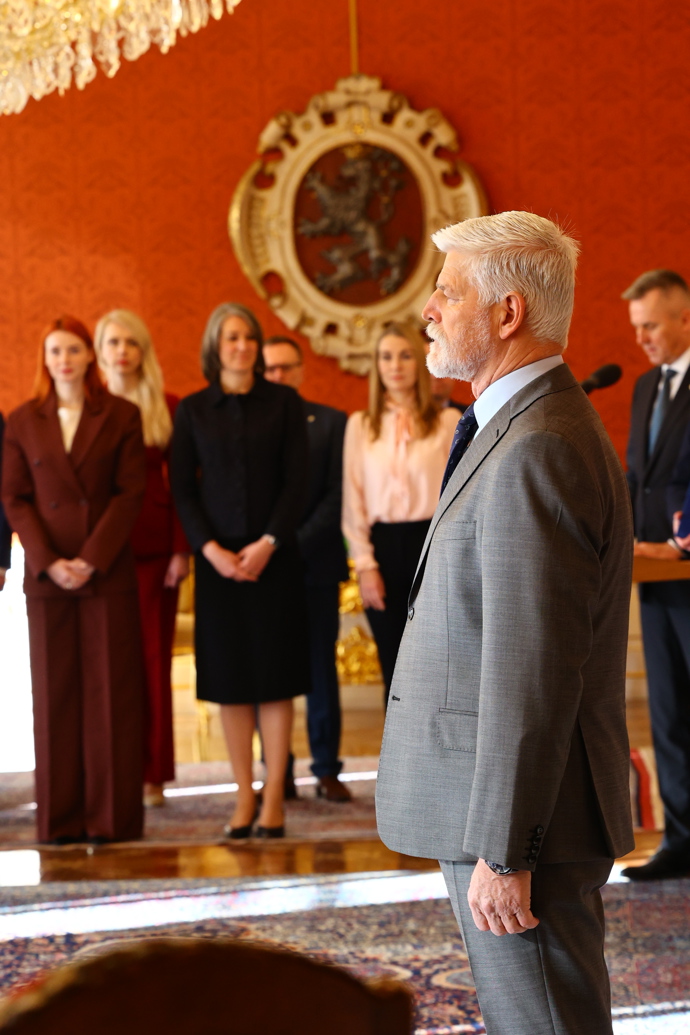 FOTO: Petr Pavel při jmenování. – stránka 7