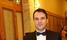 Česko-Slovenský ples si nenechal ujít ministr Petr Macinka.