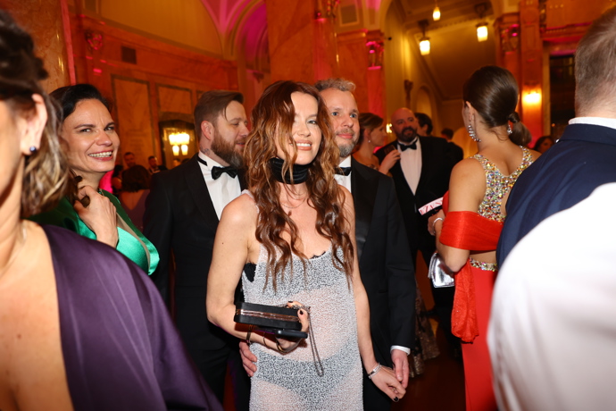 FOTO: Marek Prchal po boku neznámé krásky. – stránka 6