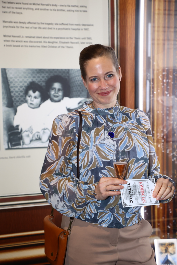 FOTO: Zuzana Kajnarová žije ve spokojeném manželství. – stránka 7