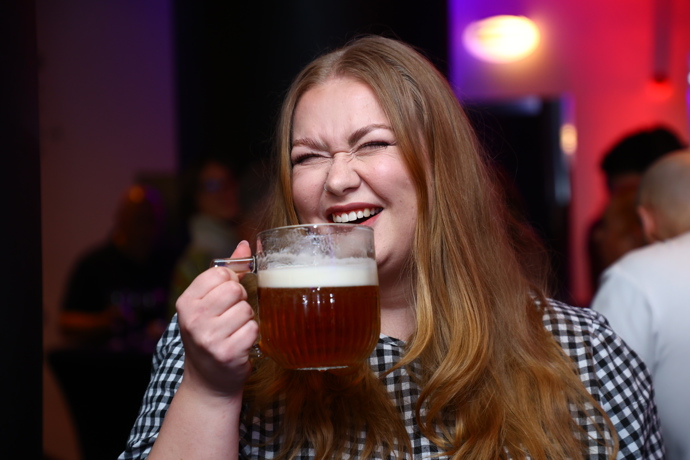 FOTO: Pivo i zábava byla v plném proudu. – stránka 9