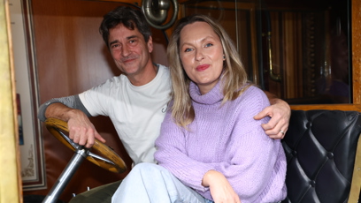 FOTO: Saša Rašilov s manželkou na výstavě Titanicu.