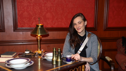 FOTO: Bára Jánová na výstavě Titanicu.