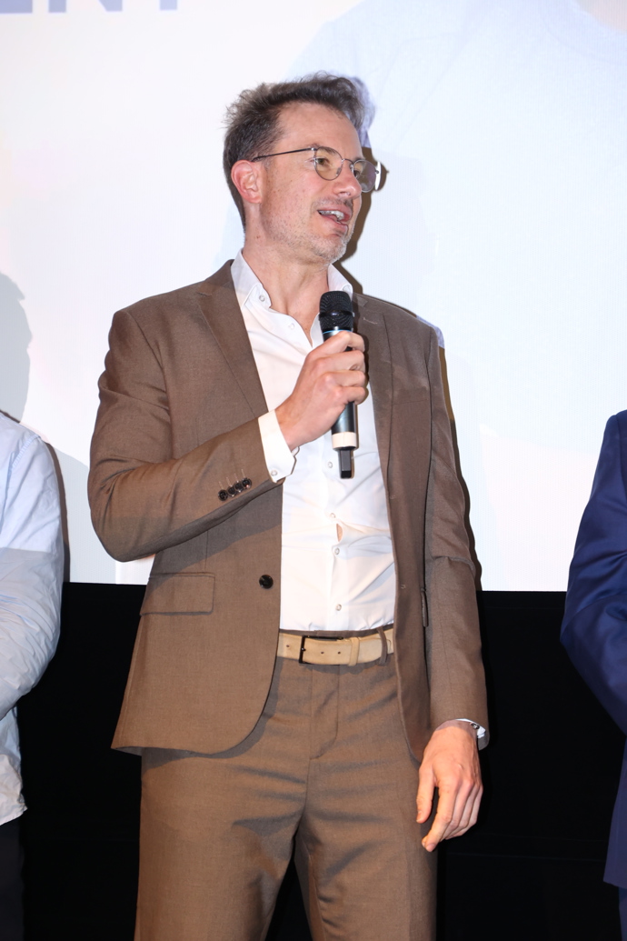 FOTO: Plastický chirurg Ondřej Měšťák. – stránka 1