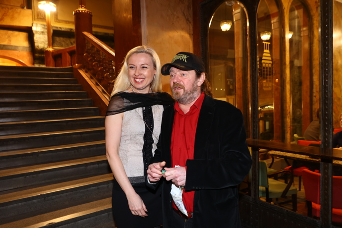 FOTO: Leoš Noha s krásnou partnerkou. – stránka 19