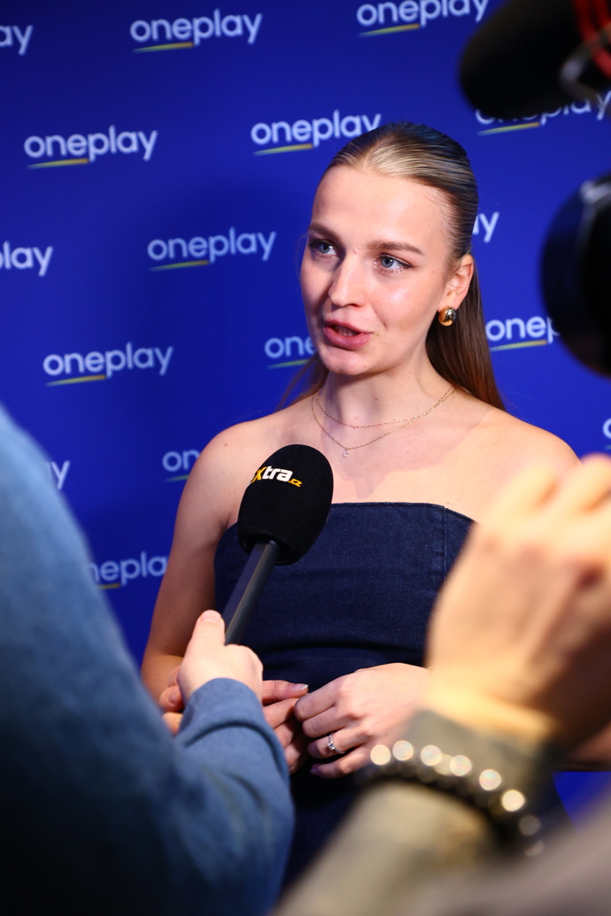 FOTO: Gabriela Šlajsová je půvabnou fotbalistkou. – stránka 4