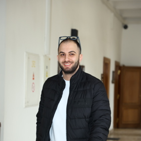 Oganesjan alias MikeJePan. 