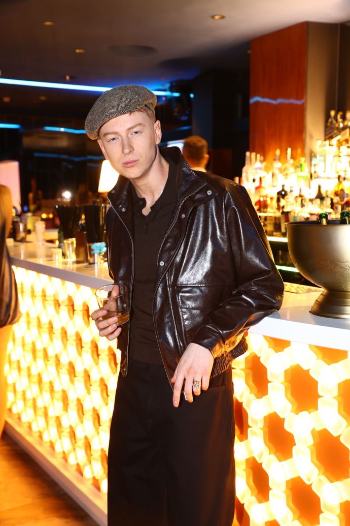 FOTO: Zpěvák Adam Mišík. – stránka 5