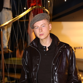 Fešák Adam Mišík.