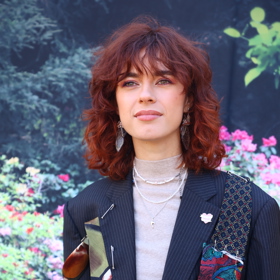 Anička Dvořáková jde ve šlépějích svých slavných rodičů a momentálně se objevuje v seriálu Ordinace v růžové zahradě.