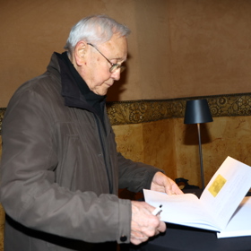 Jaroslav Satoranský napsal do kondolenční knihy vzkaz.