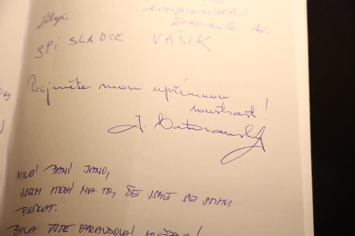 FOTO: Česko se loučí s Janou Brejchovou. – stránka 32