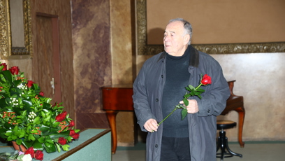 FOTO: Ivan Vyskočil přinesl Janě Brejchové růži.