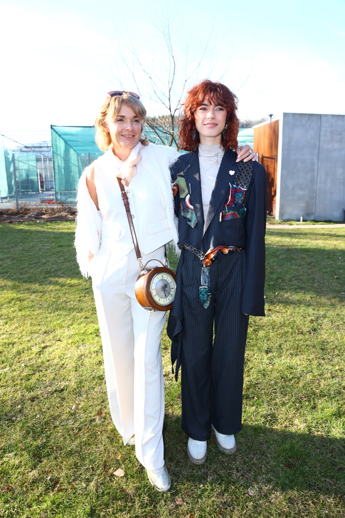 FOTO: Bára Munzarová a Anna Dvořáková v Botanické zahradě. – stránka 1