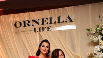 FOTO: Ornella Koktová dostala od Beáty róbu.