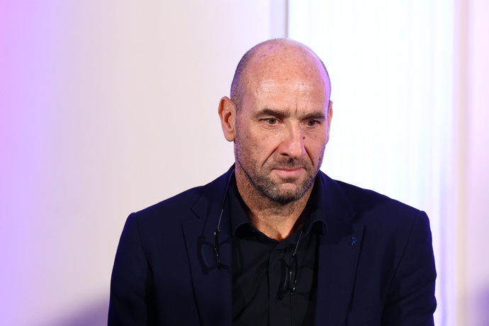 FOTO: Bývalý reprezentant velmi pozitivně hodnotí aktuální klubové úspěchy a celkový vzestup českého fotbalu. – stránka 7