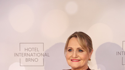 FOTO: Regina Řandová zvolila bronzové šaty.