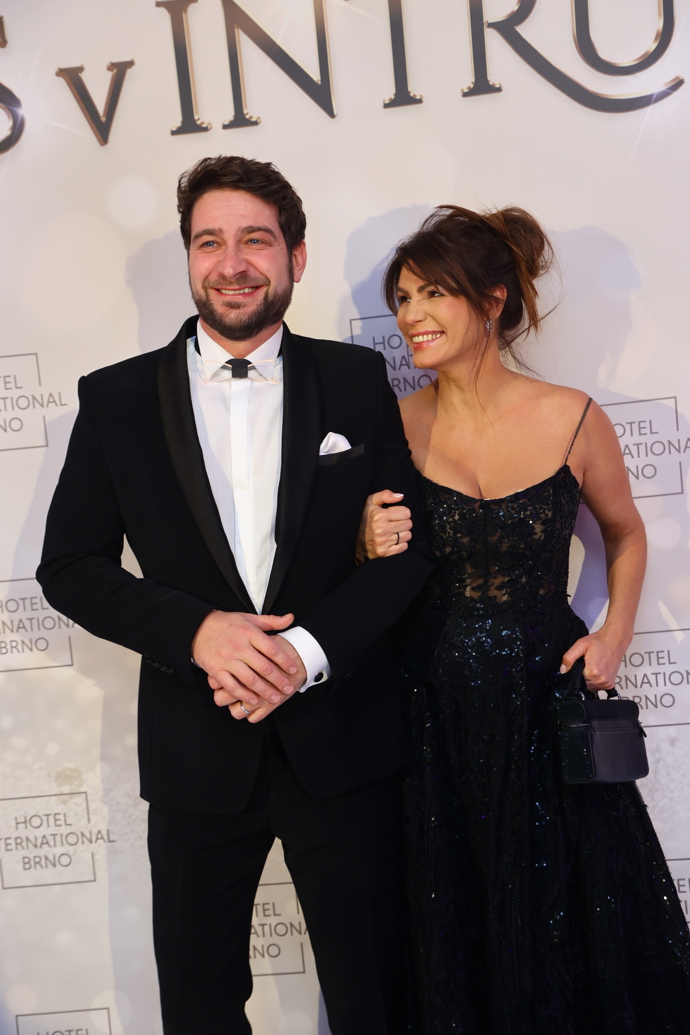 FOTO: Herec Marek Němec s manželkou Petrou. – stránka 1