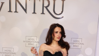 FOTO: Elizabeth Kopecká ukázala vražedný dekolt.