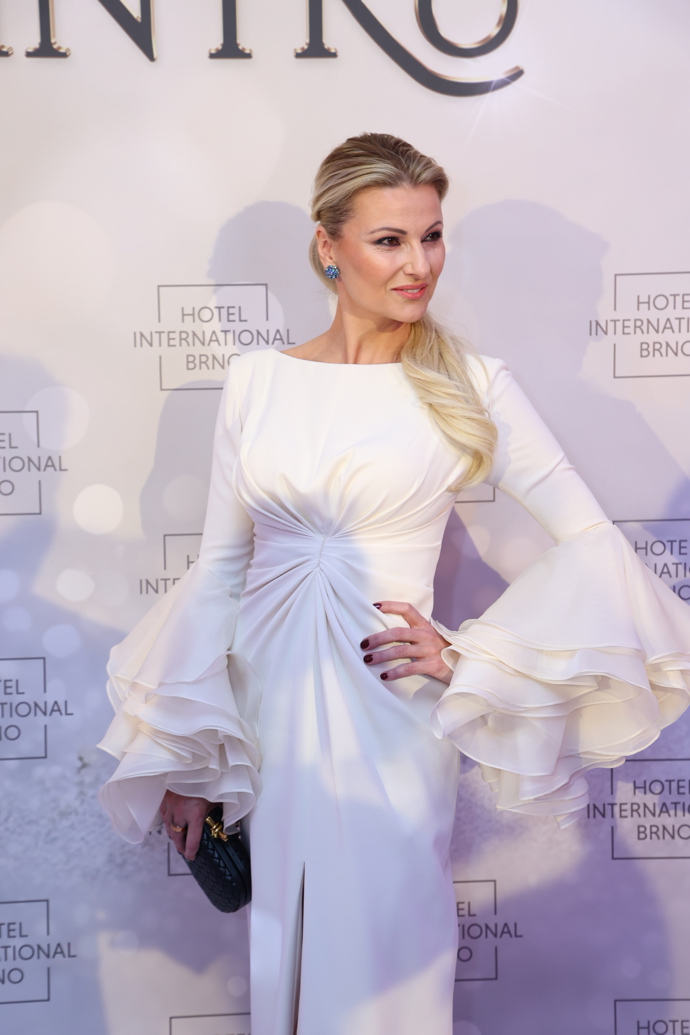 FOTO: Jitka Kocurová je stále velmi krásná. – stránka 5