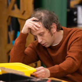 Lukášovi není moc dobře.