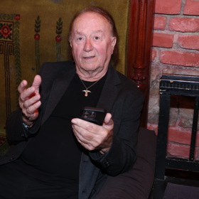 Rakovina ho připravila o první manželku i syna.