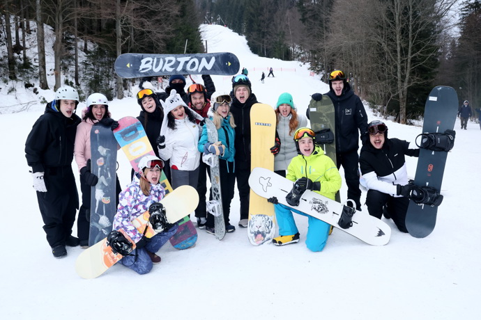 FOTO: Protagonisté muzikálové verze filmu Snowboarďáci. – stránka 4