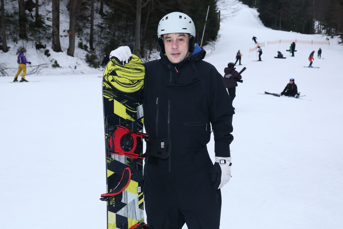 FOTO: Protagonisté muzikálové verze filmu Snowboarďáci si užili sněhovou nadílku ve Špindlerově Mlýně. – stránka 18