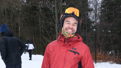 FOTO: Herci absolvovali herci lekci snowboardu.