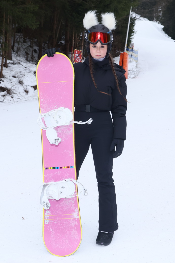 FOTO: Herečka Natálie Němcová. – stránka 9