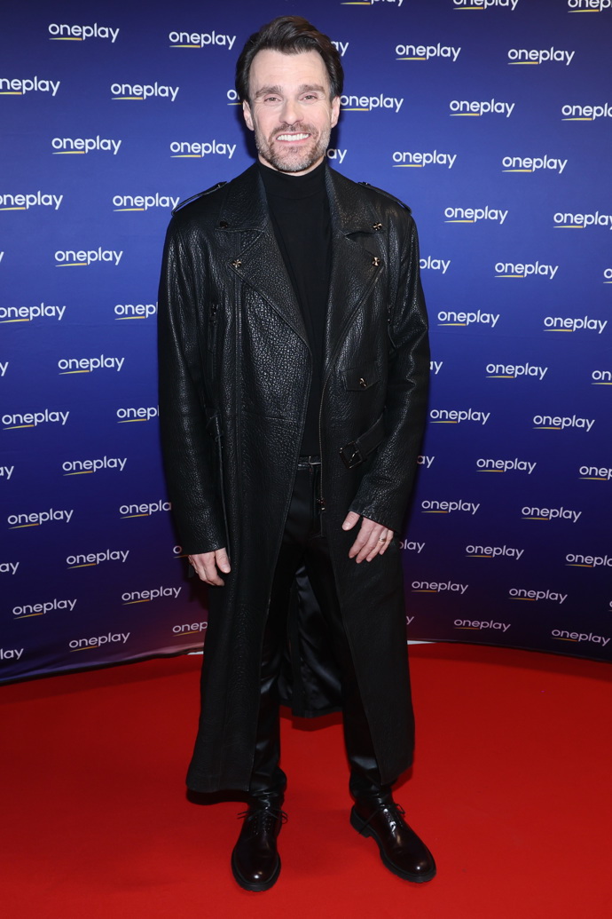 FOTO: Moderátor Leoš Mareš. – stránka 18