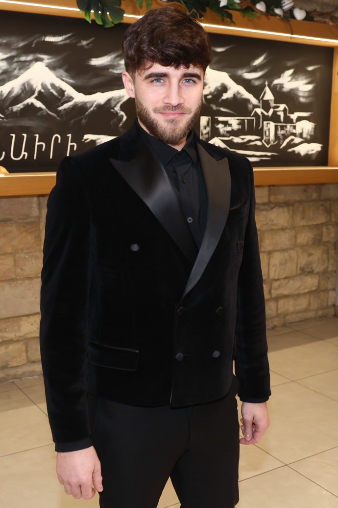 FOTO: Influencer Lu Jambor. – stránka 8