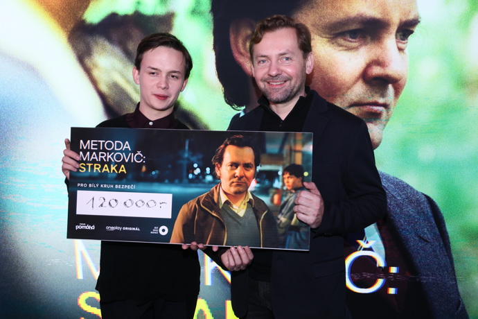 FOTO: Vybralo se 150 tisíc na oběti domácího nasilí. – stránka 4