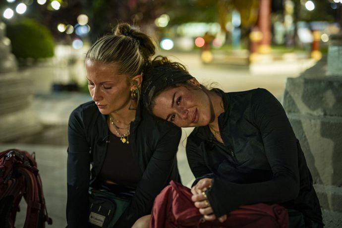 FOTO: Když Chicas ze soutěže vypadly, bylo na nich vidět obrovské zklamání. – stránka 12