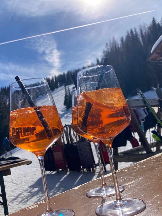 FOTO: Užívali si chvíle s Aperolem. – stránka 4