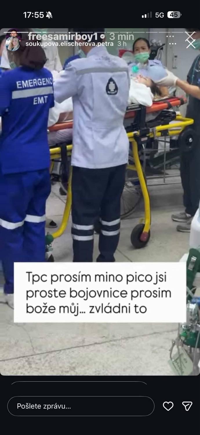 FOTO: Dominika Elischerová leží na sále. – stránka 1