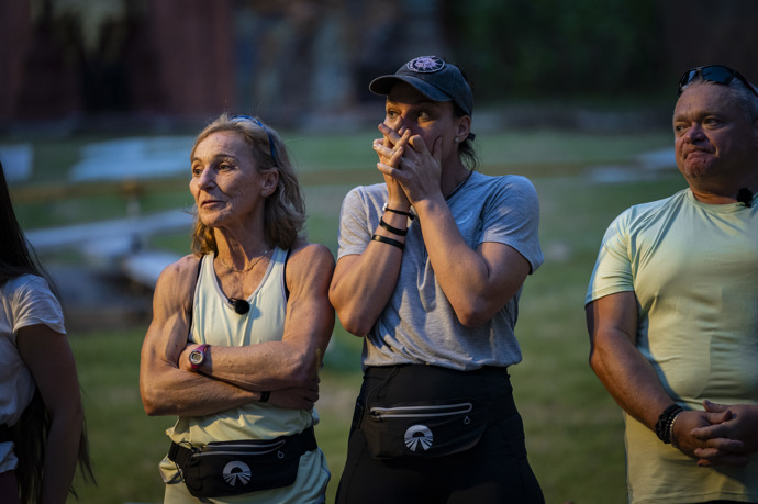 FOTO: Za svou obrovskou odvahu a nasazení ale zaplatila krutou daň v podobě nespočtu zlomenin a zničeného těla. – stránka 9