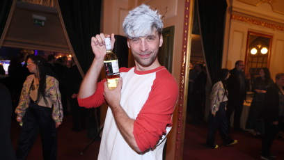 FOTO: Roman Tomeš má platinové vlasy.