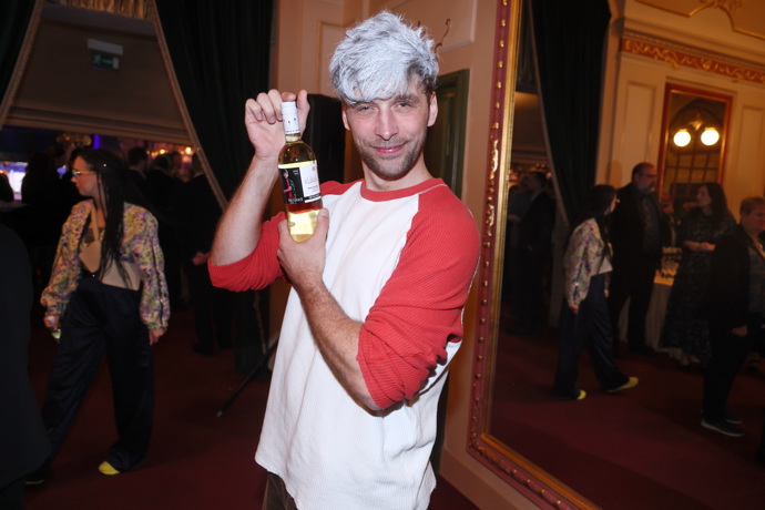 FOTO: Roman Tomeš má platinové vlasy. – stránka 2