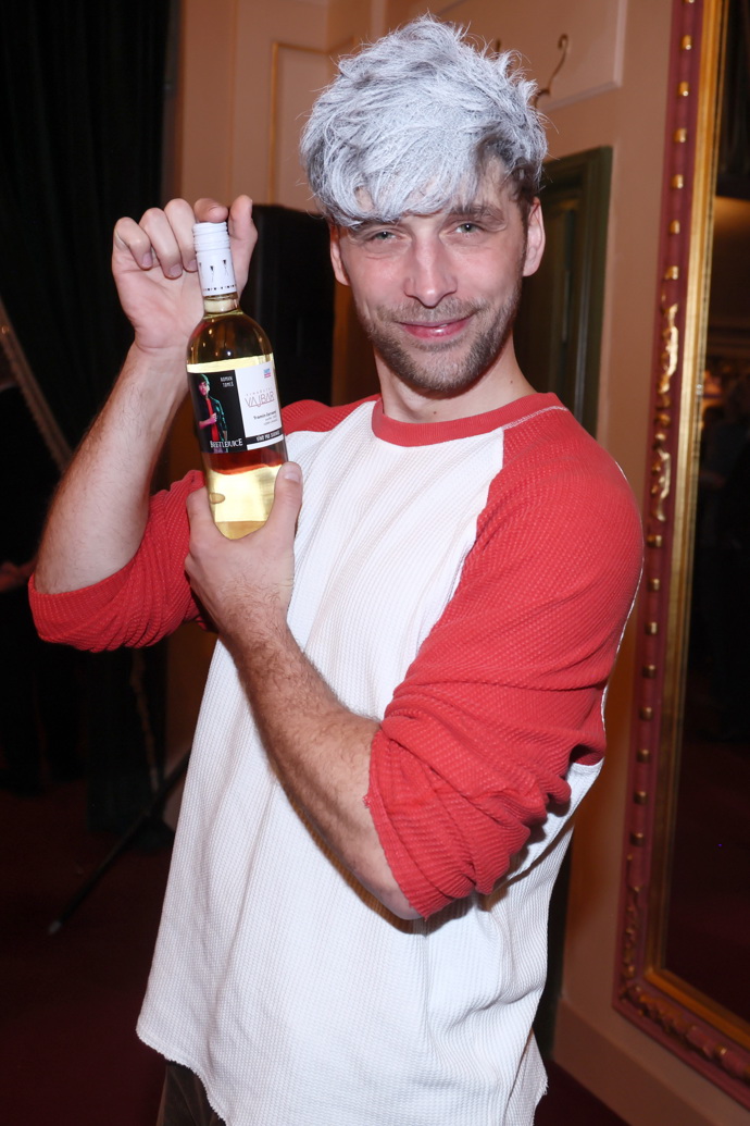 FOTO: Roman Tomeš se obarvil na platinu. – stránka 3