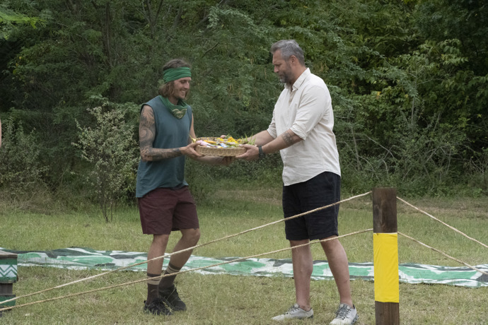 FOTO: Jiří Drtil převzal odměnu. – stránka 19