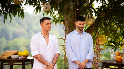 FOTO: Nicolas a David přišli do vily zamíchat kartami.