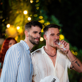 David Krupa a Nicolas Gašpar přichází do Ruža pre nevestu. 