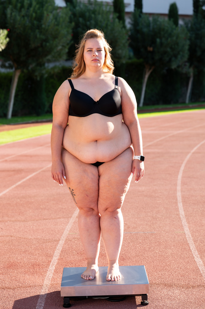 FOTO: Marcela se musela vysvléci. – stránka 27