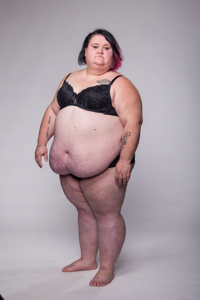 FOTO: Helena Dvořáková ve spodním prádle před proměnou. – stránka 1