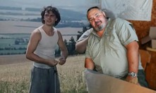 Broněk Černý ve filmu Slunce, seno, jahody a dnes.