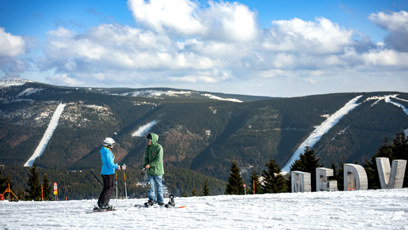 FOTO: Lyžařská sezona ve Špindlerově Mlýně pokračuje.