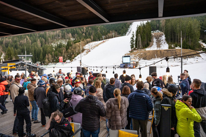 FOTO: Lyžařská sezona ve Špindlerově Mlýně pokračuje. – stránka 3