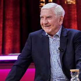 Hostem bude Miroslav Donutil.